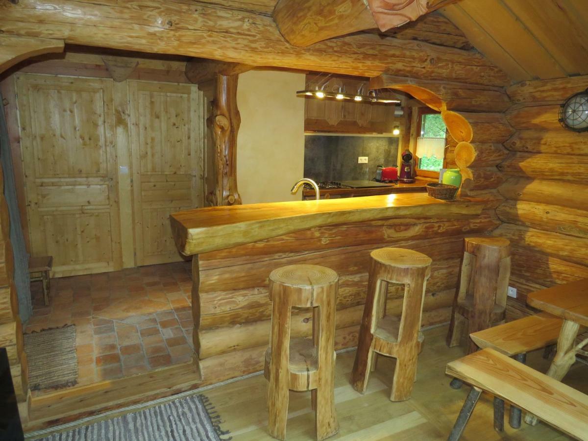La Cabane De Hans Saint-Martial-de-Gimel Εξωτερικό φωτογραφία